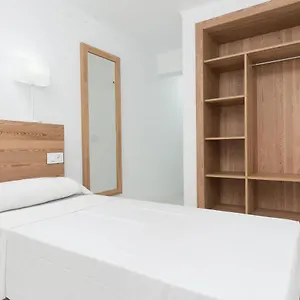 cozy-bright-double-room-in-cala-ratjada.allmallorcahotels.com/